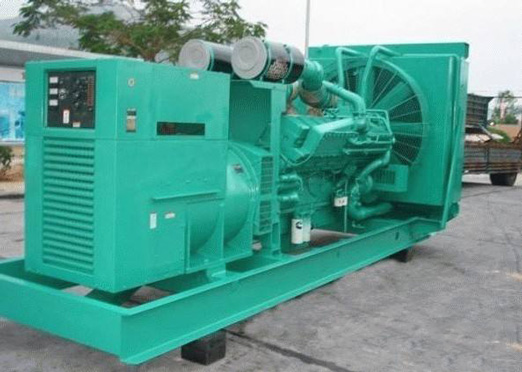 金安75kw康明斯柴油发电车出租